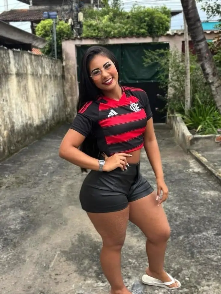 Sexoquentetv – Morena Flamenguista fodendo com ex namorado - Vagabundas Amadoras