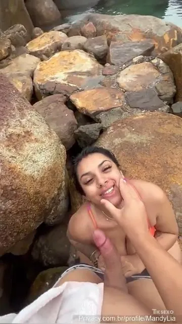 Mandy Lia fazendo oral com tapa na cara — Mandy Lia