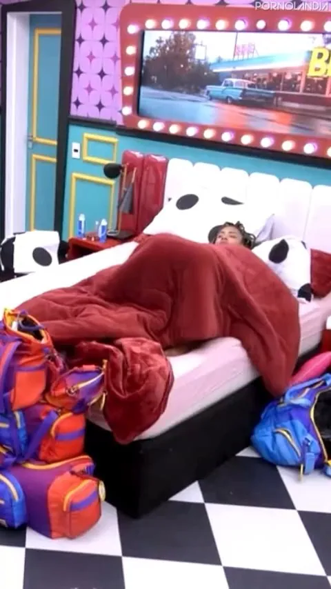 Aline Patriarca nua no BBB caiu na net pagando buceta - Big Brother Brasil